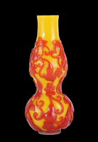 Peking Glass Overlay Cameo Double Gourd Snuff Bottle