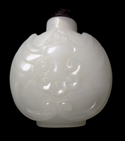 White Peking Glass Snuff Bottle Bat Motif