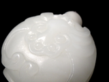 White Peking Glass Snuff Bottle Bat Motif