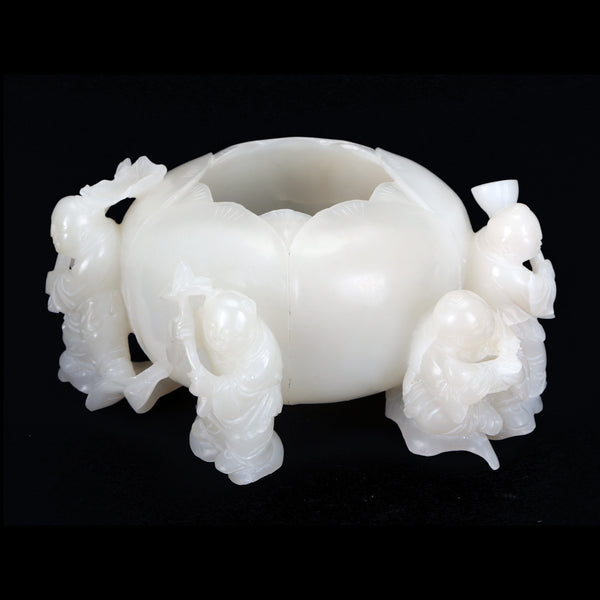 White Jade Coupe With Boys
